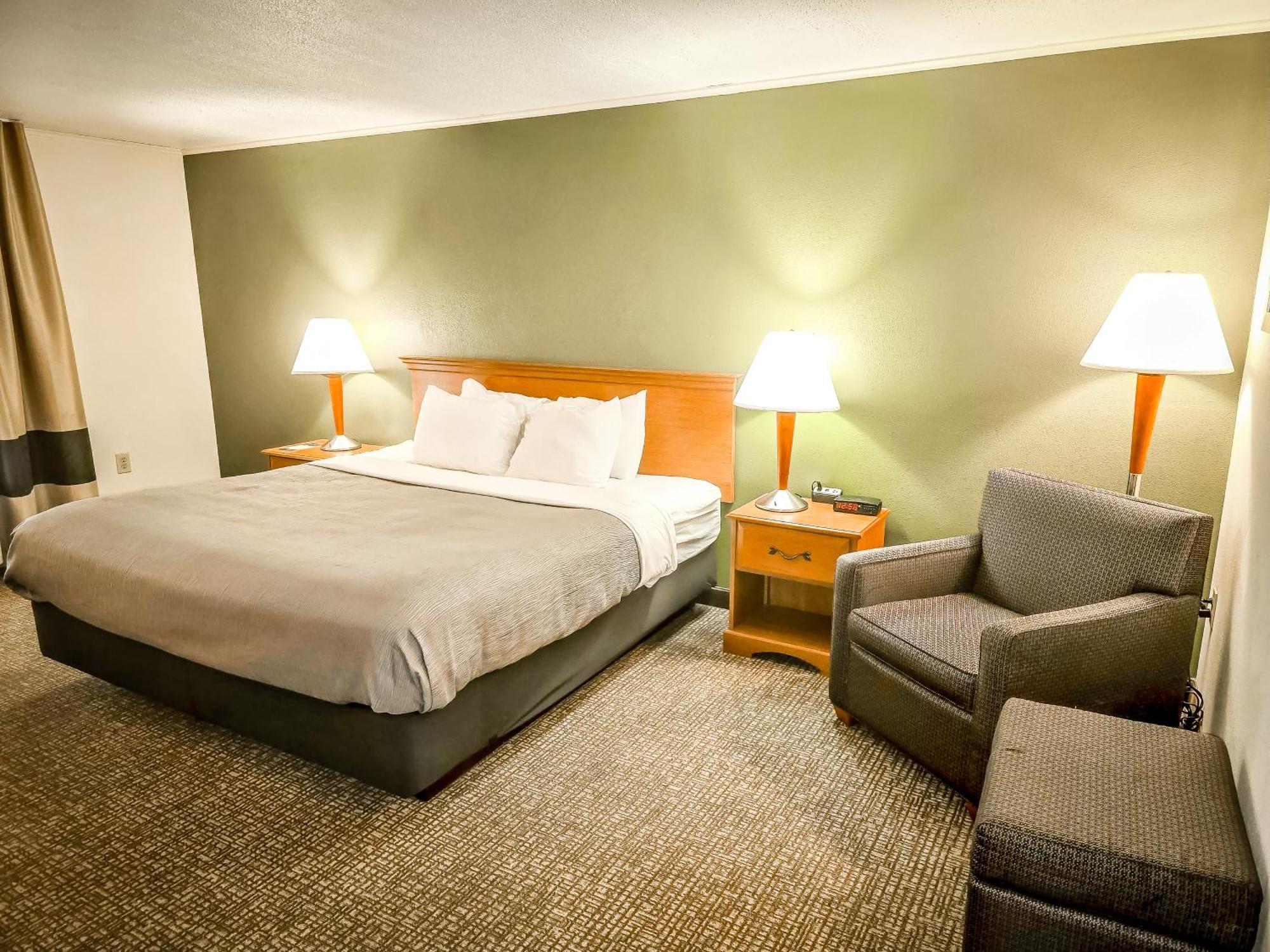 Quality Inn סלינסגרוב מראה חיצוני תמונה